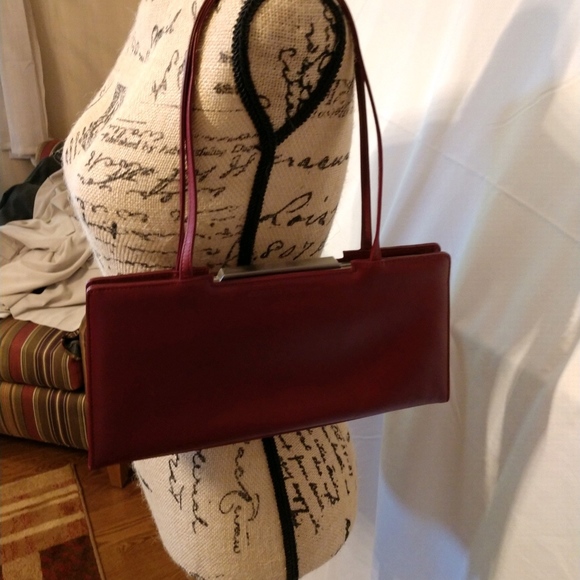 Kenneth Cole Handbags - Kenneth Cole Burgundy Genuine Leather Purse